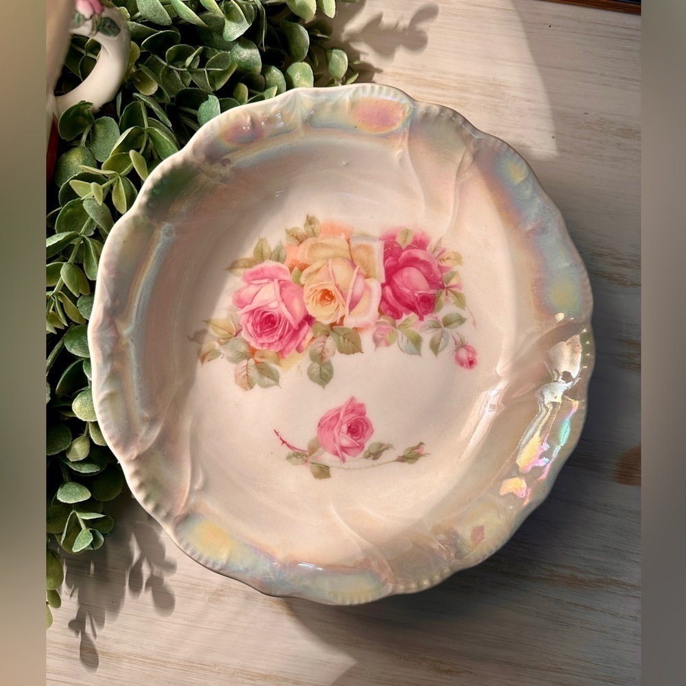 BAVARIA,GERMANY, 8” ROUND SERVING BOWL. IRIDESCENT ROSE PATTERN.